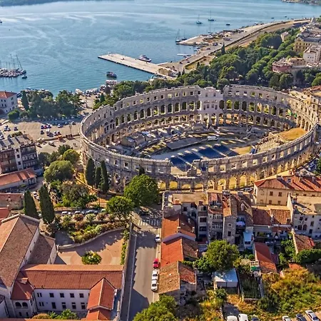 Ene In - Haus Fuer 6 Personen Villa Pula