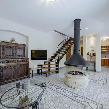 Ene In - Haus Fuer 6 Personen 普拉