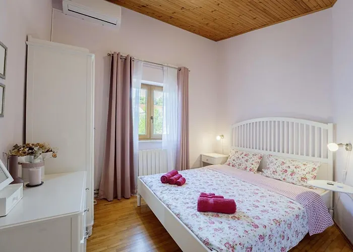 Villa Ene In - Haus Fuer 6 Personen